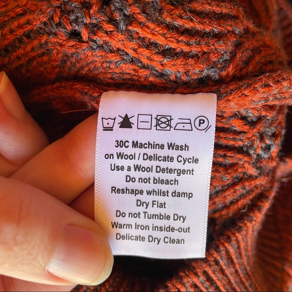 SOLD Mabli Hyfryd Jumper in Brick and Cocoa - Picture 6 of 6